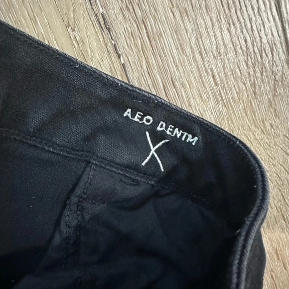 American Eagle Outfitters Super Super Stretch Black Jeggings Crop Sz 6 Long GUC - Picture 8 of 10